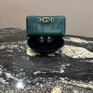 EUC Gucci “Zumi” in Green
